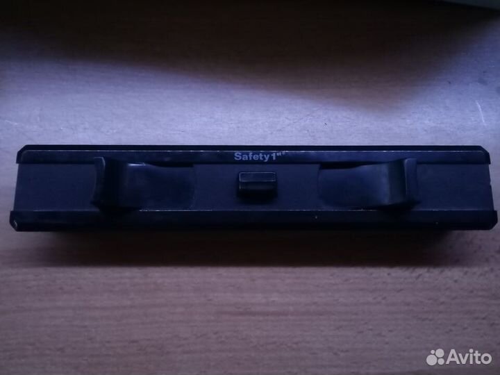 Заглушка safety1 от детей на видеомагнитофон