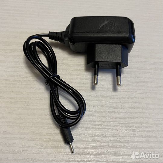 Зарядное устройство nokia (тонкий разъём)