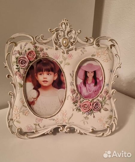 Фоторамка новая, лепнина, размер 23 на 22