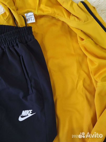 Спортивный костюм новый