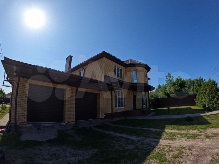 Дом 240 м² на участке 20 сот.