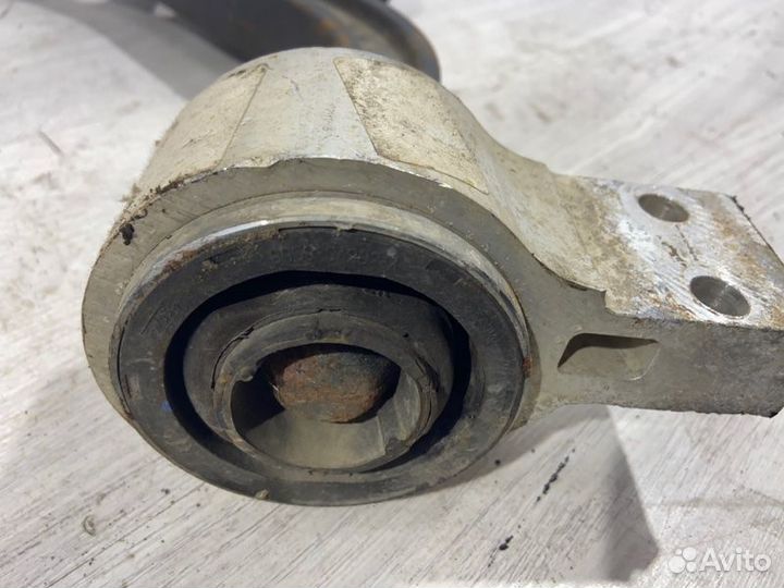 Рычаг передний левый Ford Explorer (11-16) SUV