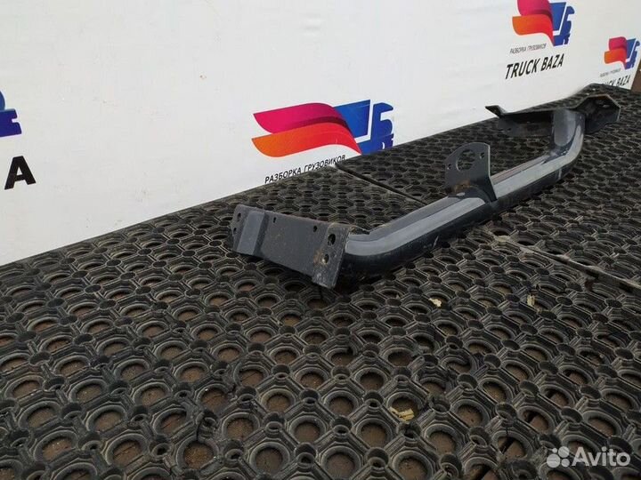 Кронштейн подножки правый