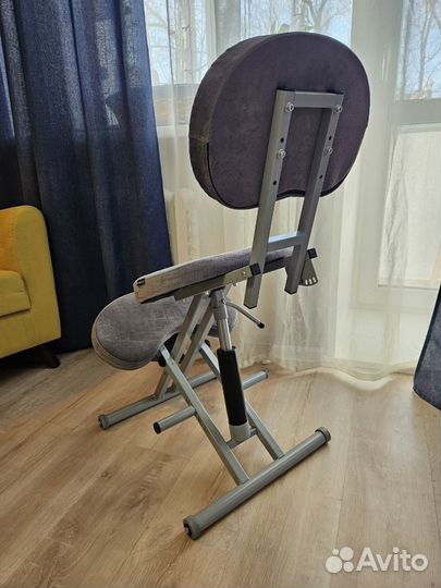 Продам коленный стул со спинкой