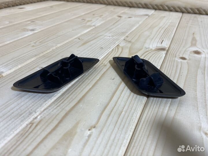 Крышка форсунки омывателя фар Pajero Sport 2, L200