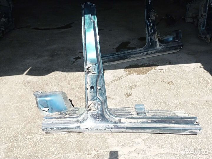 Стойка кузова Kia Sportage1 JA,левая правая