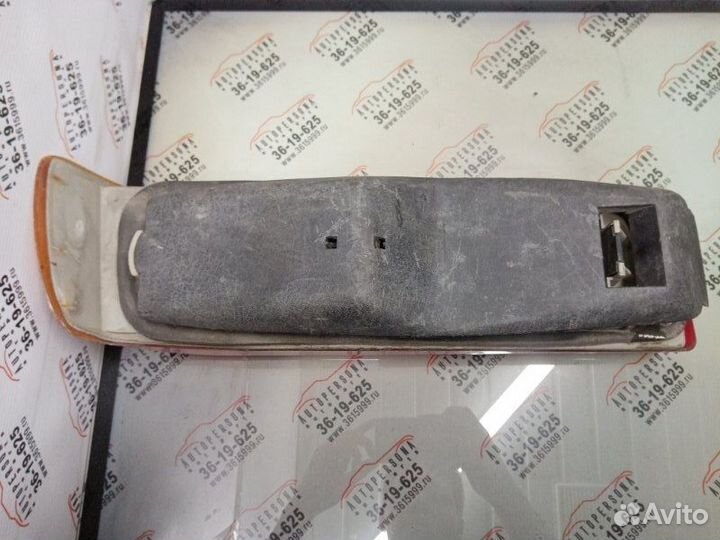 Фонарь задний задний левый Ford Sierra 1990