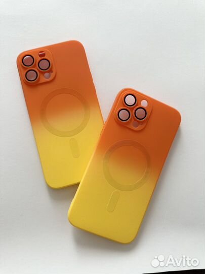 Чехол на iPhone 14