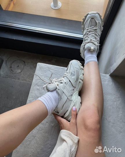 Balenciaga Track 1 white