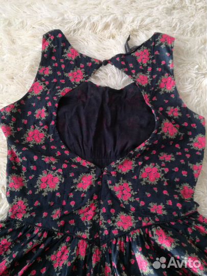 Летнее платье с открытой спиной mango