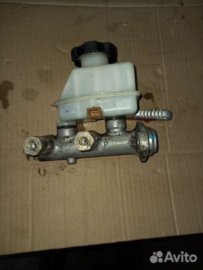 Главный тормозной цилиндр Hyundai Accent