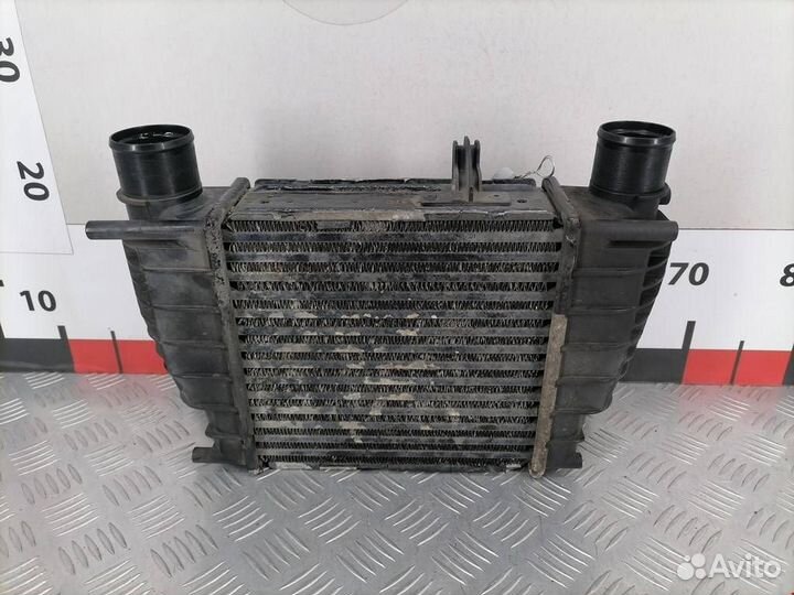 Интеркулер Nissan Note E11 2007 144619U20A