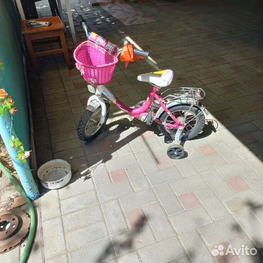 Детский трехколесный велосипед бу