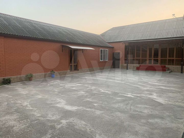 Дом 215 м² на участке 15 сот.