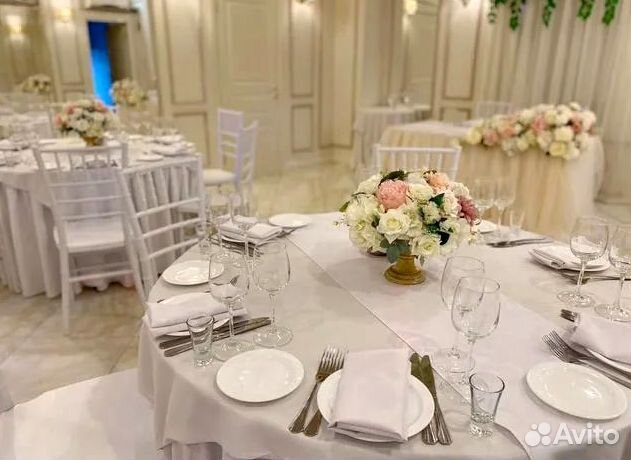 Банкетный зал для мероприятий и торжеств
