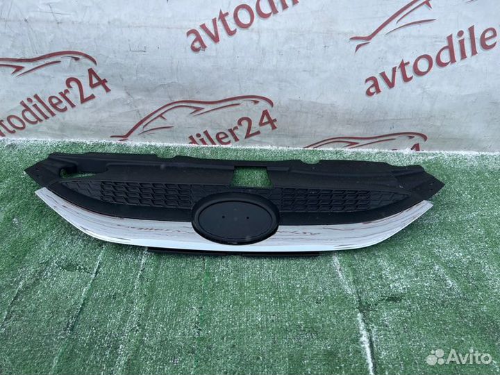 Решетка радиатора передняя Hyundai Ix35 LM G4NA