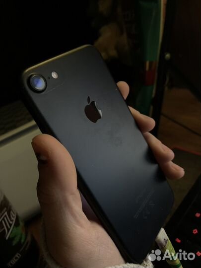 iPhone 7, 32 ГБ