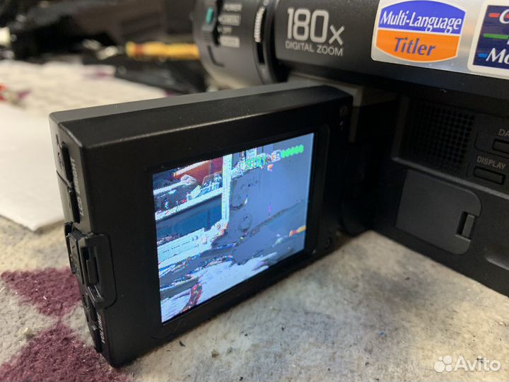 Видеокамера Sony CCD-TRV16