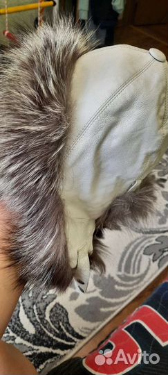 Шапка из меха чернобурки женская