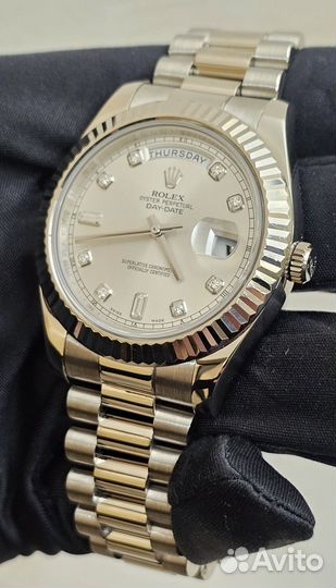 Rolex DAY-date II 41MM white gold 218239