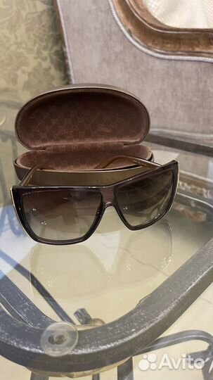 Солнцезащитные очки gucci