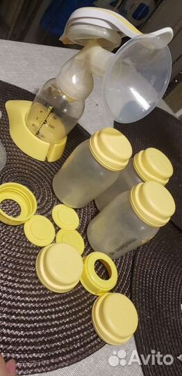 Молокоотсос ручной medela