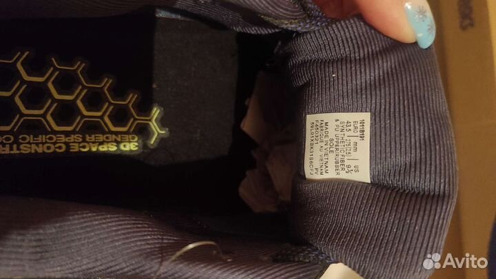 Кроссовки asics