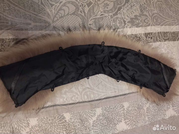 Меховой воротник песец