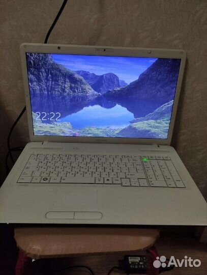 Ноутбук toshiba