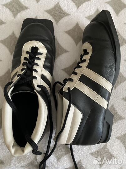 Ботинки лыжные