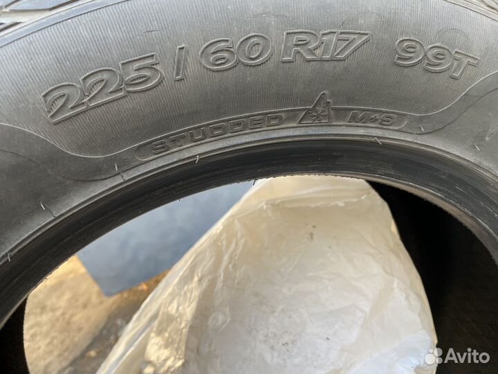 Sava Eskimo Stud 225/60 R17