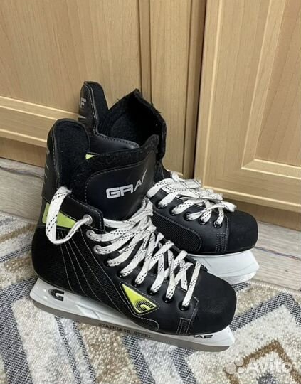 Коньки хоккейные graf