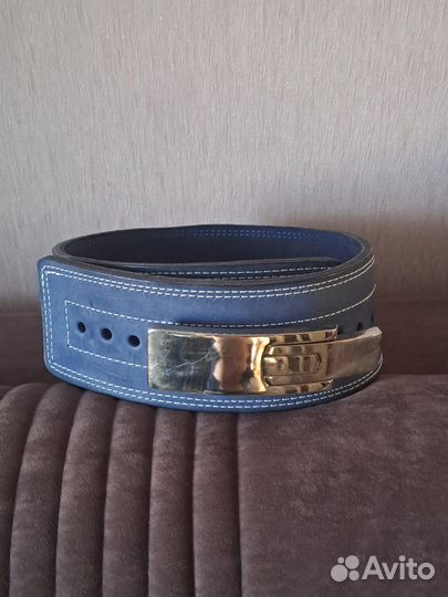 Пояс для пауэрлифтинга с карабином