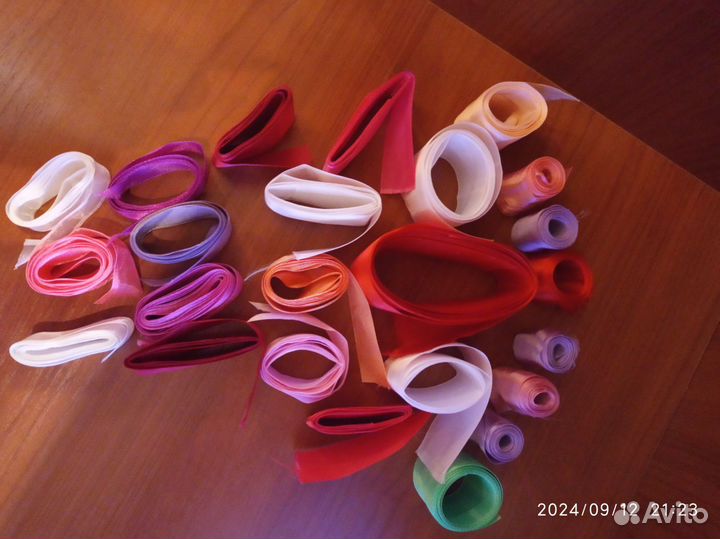 Ленты для рукоделия