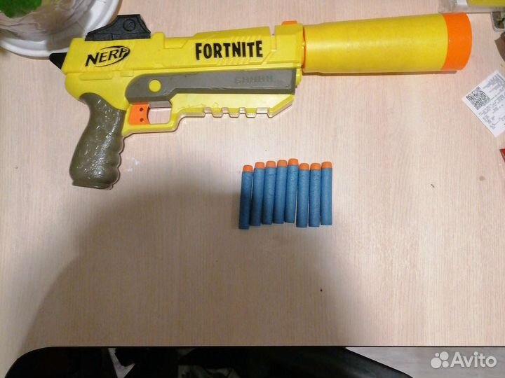 Продам nerf из игры fortnite