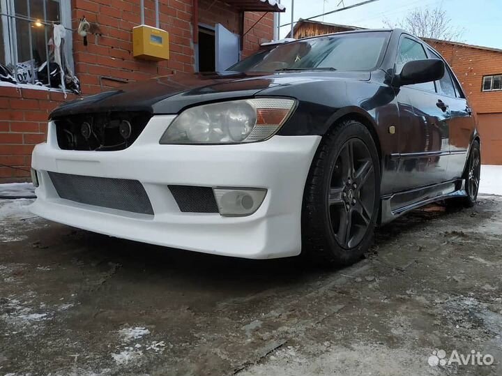 Передний бампер на Lexus is 200/Toyota altezza