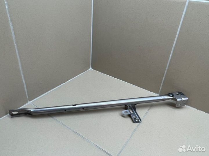 Кронштейн Mitsubishi Outlander 32Т.км 4B11 2021