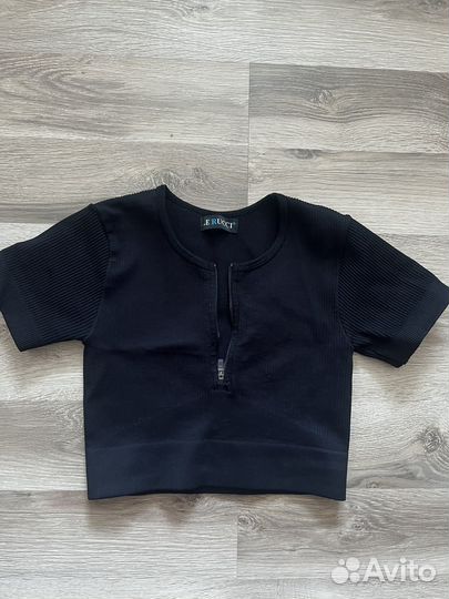 Спортивные футболки