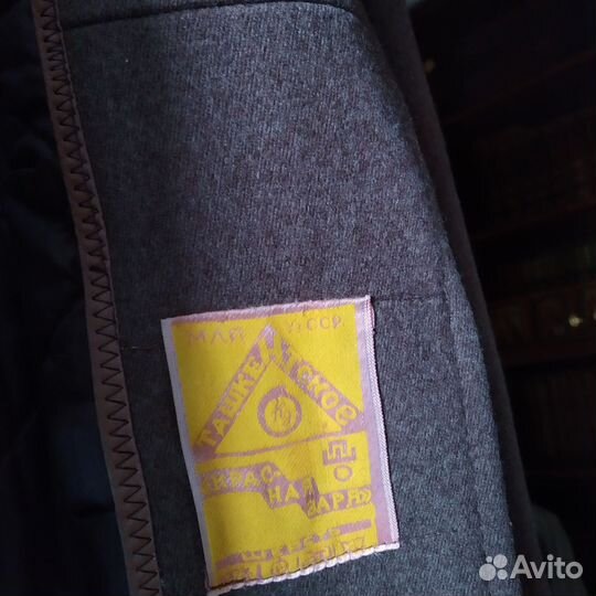 Пальто женские зимние винтажные, р. 50 и 46