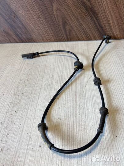 Датчик abs задний Peugeot 107