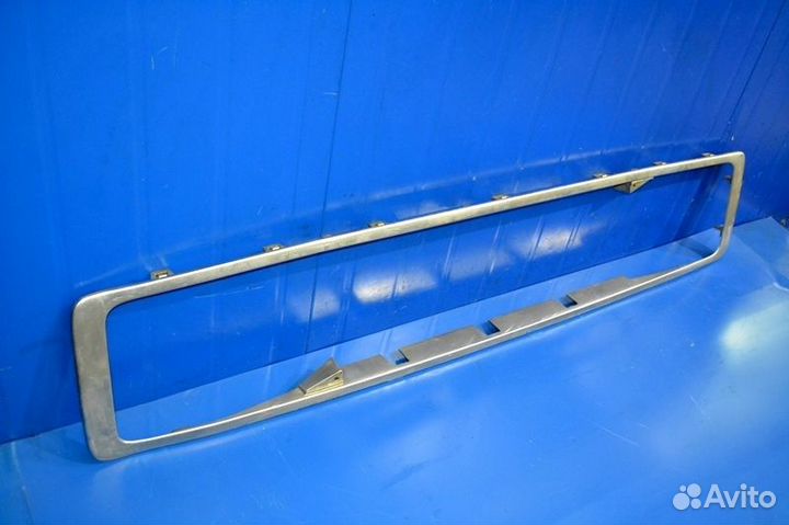 Рамка верхней решетки радиатора volvo FH12 2-seeri