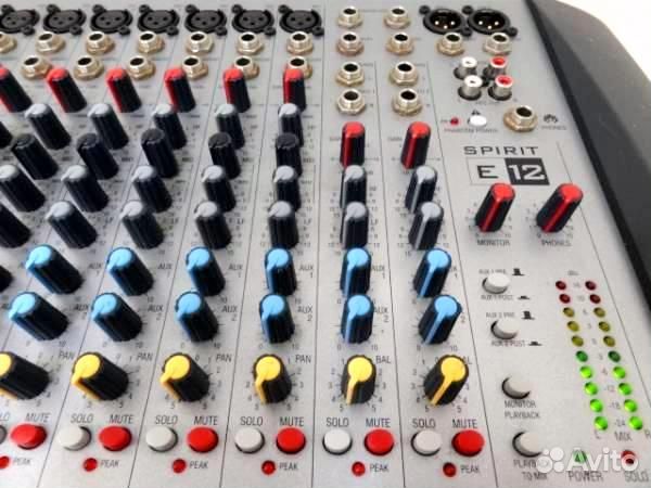 Микшерный пульт Soundcraft Spirit E-12 (Англия)