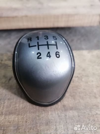 Рукоятка рычага переключения передач Ford Kuga 1