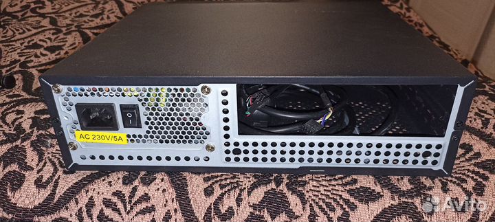 Корпус mini-ITX с блоком питания 500Вт