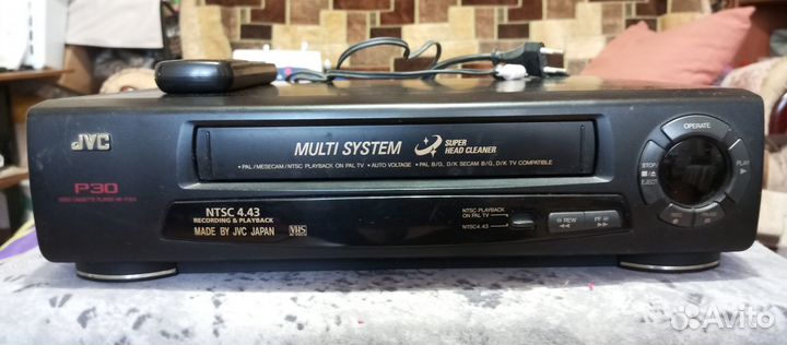 Видеопроигрыватели VHS и DVD