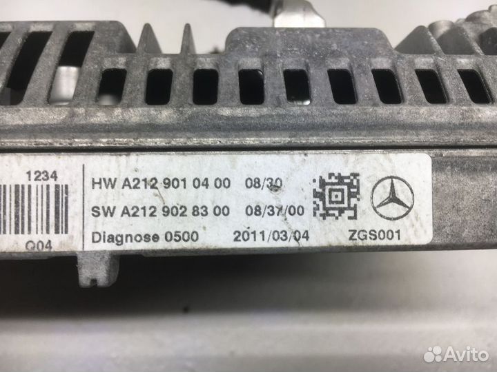 Магнитола/дисплей информационный Mercedes-Benz CLS-Class