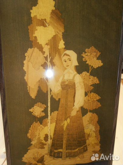 Сувенир-громкоговоритель в деревянном корпусе