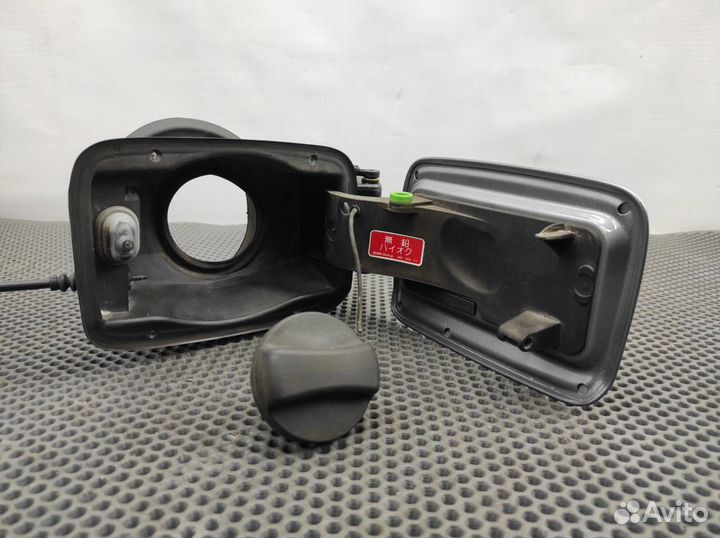 Лючок топливного бака Bmw 320I E90 LCI N43B20A 2.0