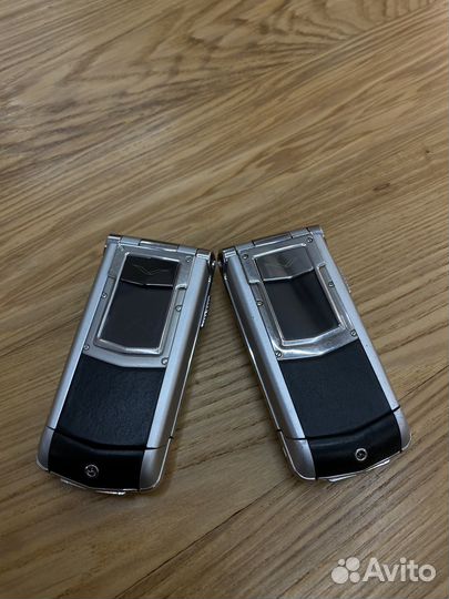 Vertu Constellation Ayxta