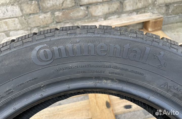 Continental ContiWinterContact TS 815 215/55 R17